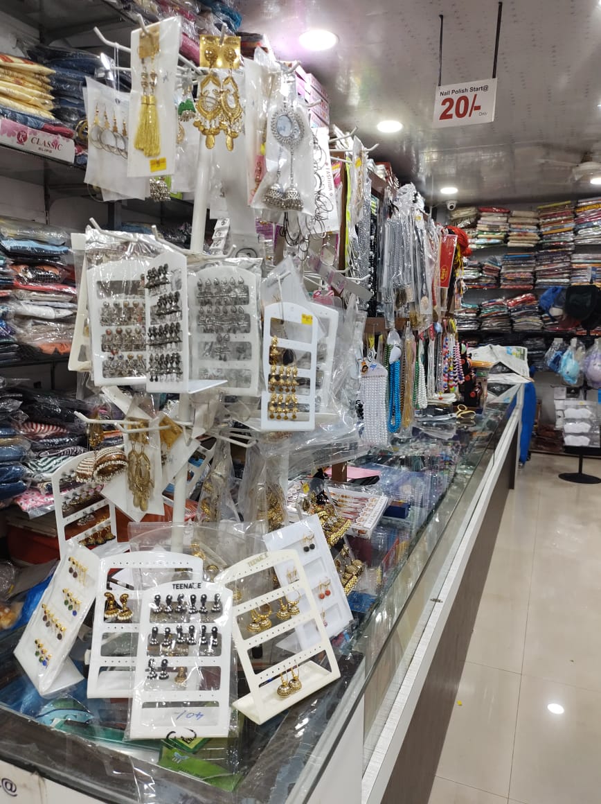 VARNAM COLLECTIONS CHERUPUZHA